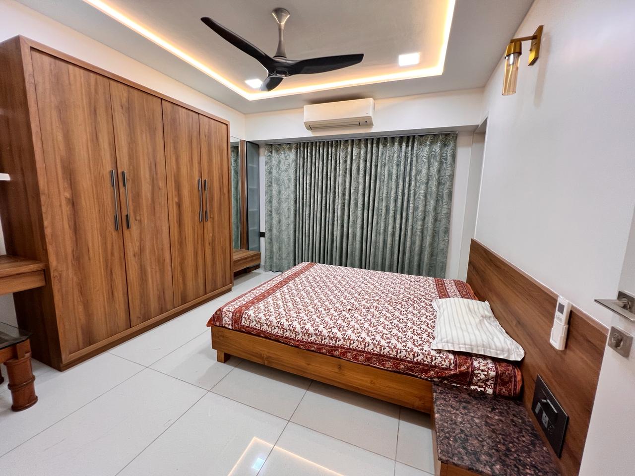 2 BHK 3280 Sq. Ft. Residential Flat / Appartment for Sell in Bodakdev Ahmedabad - Media 10
