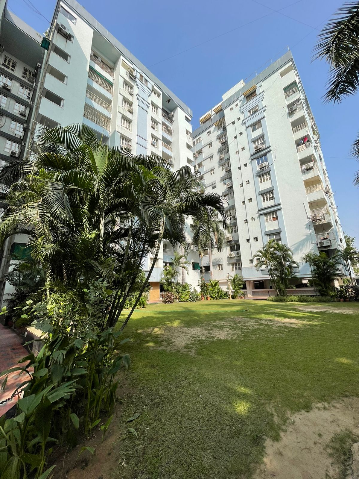 3 BHK 200 Sq. Yrd. Residential Flat / Appartment for Sell in Bodakdev Ahmedabad - Media 3