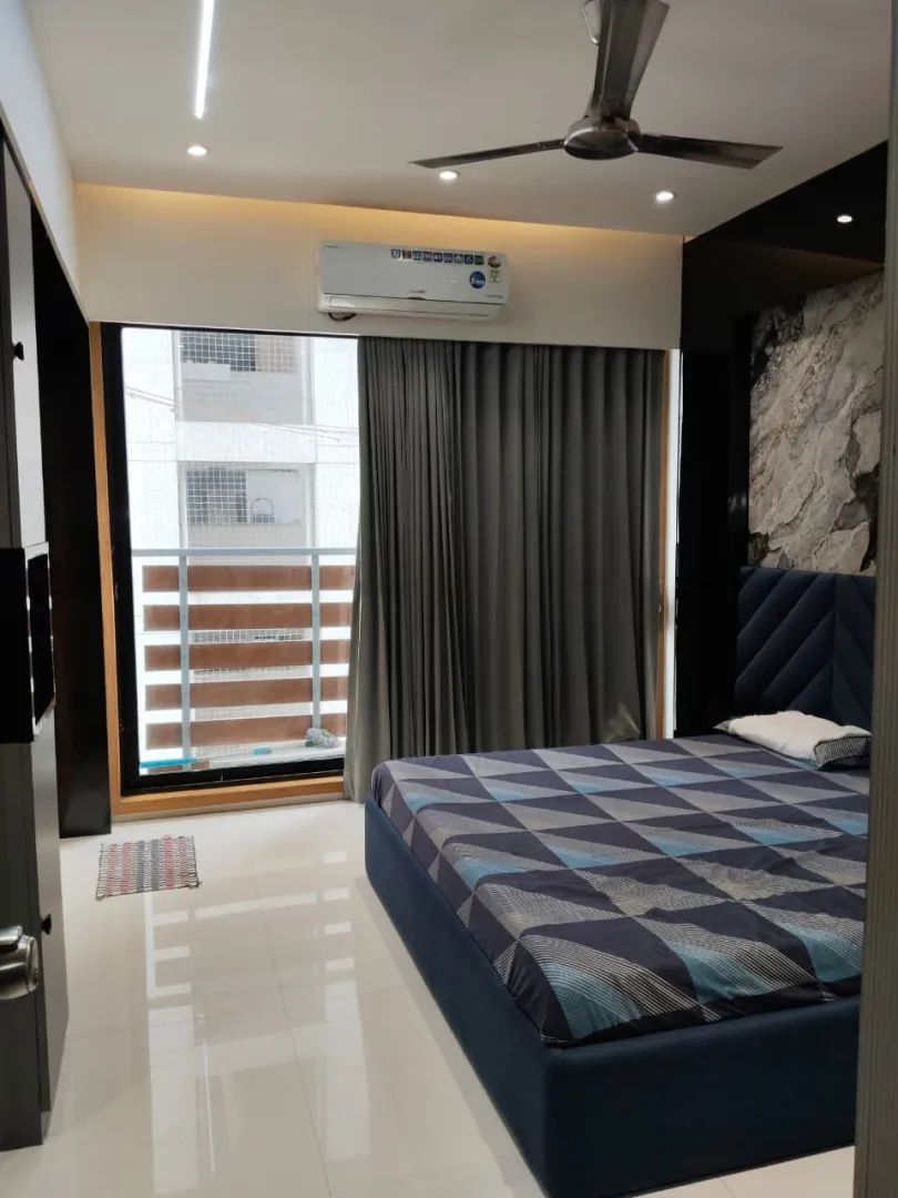 3 BHK 2164 Sq. Ft. Residential Flat / Appartment for Sell in Prahladnagar Ahmedabad - Media 5